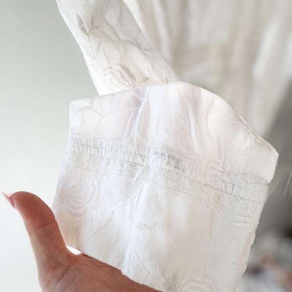 Long Vanity Fair Bathrobe - Picture 4 of 7